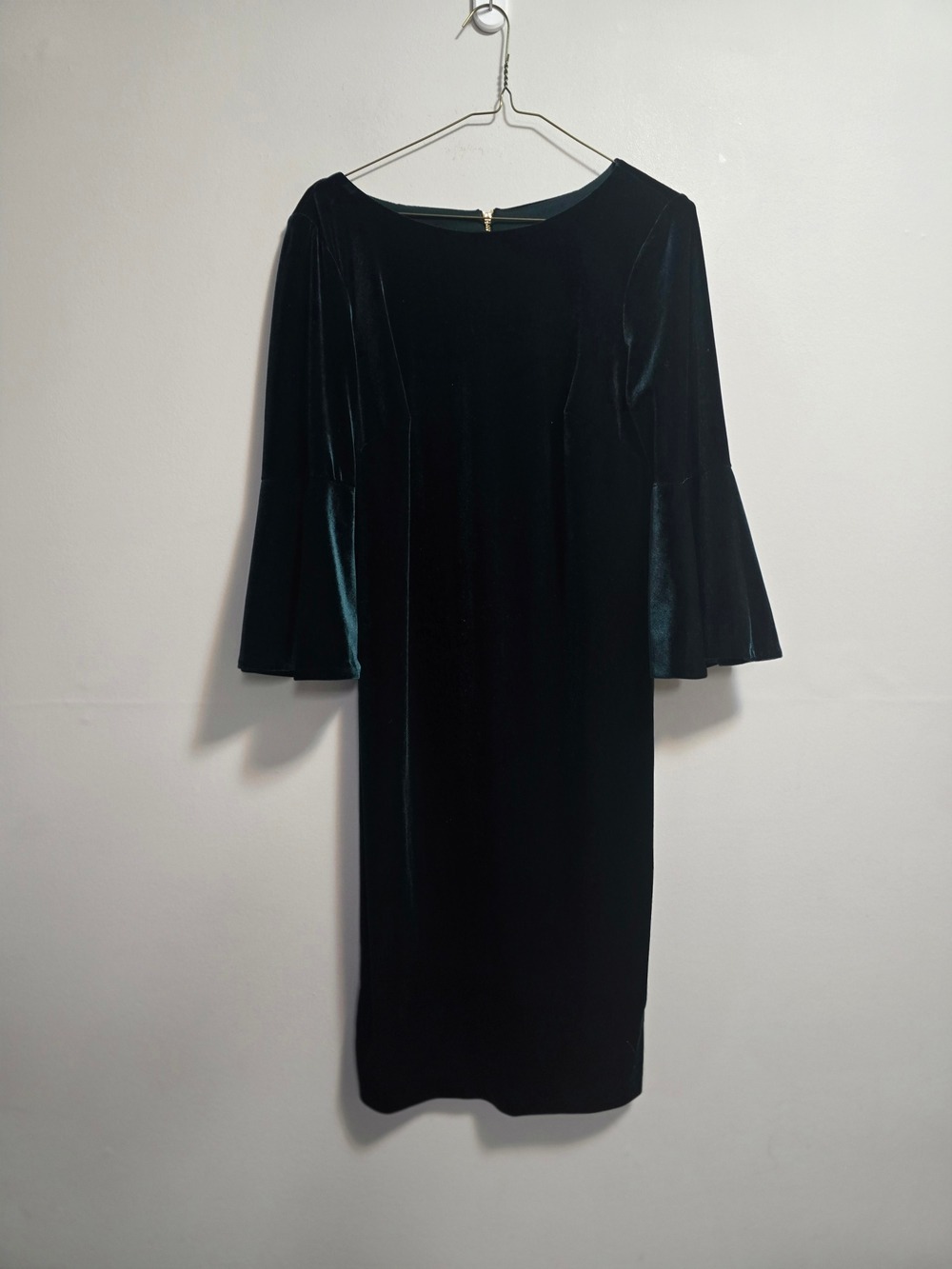 Calvin Klein Elegant Teal Velvet Bell-Sleeve Sheath Dress - Picture 2 of 9